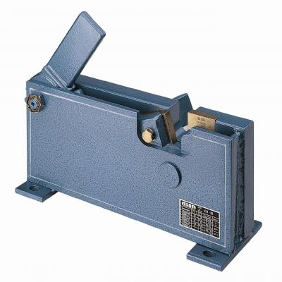 Ручной резчик арматуры фирмы ALBA CR-32
